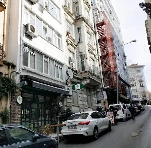 In The Heart Of Taksim *